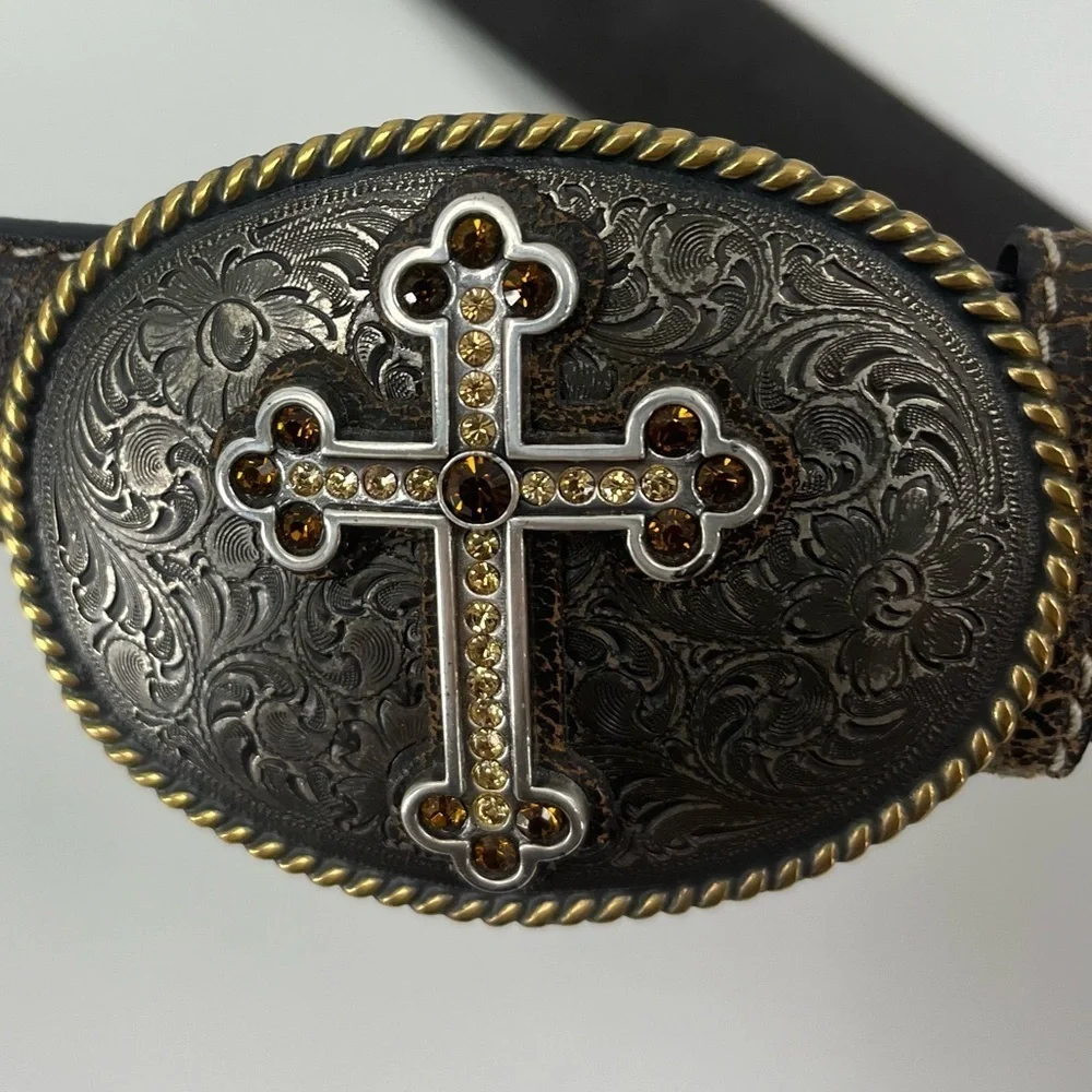 Nocona Luxury‎ Leather Belt with silver Cross buckle/ brushed gold.